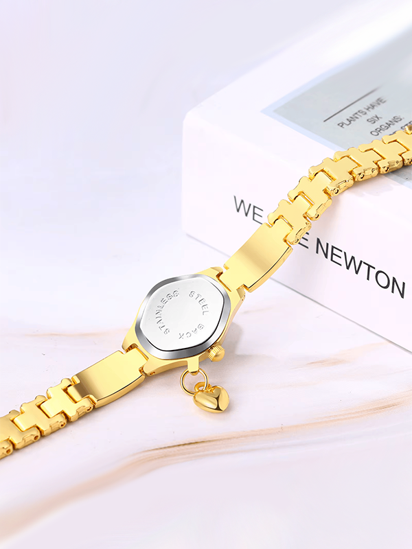 Montre Dorée Pendentif Coeur