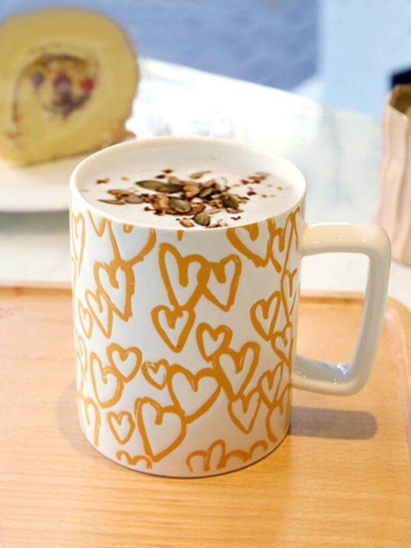 Mug Coeur Motifs Jaune