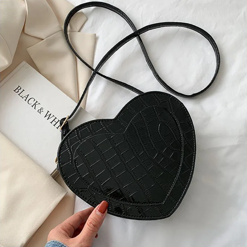 Sac à Main Coeur Croco Noir