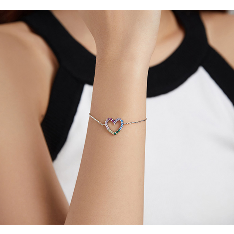Bracelet Coeur Serti Arc en Ciel
