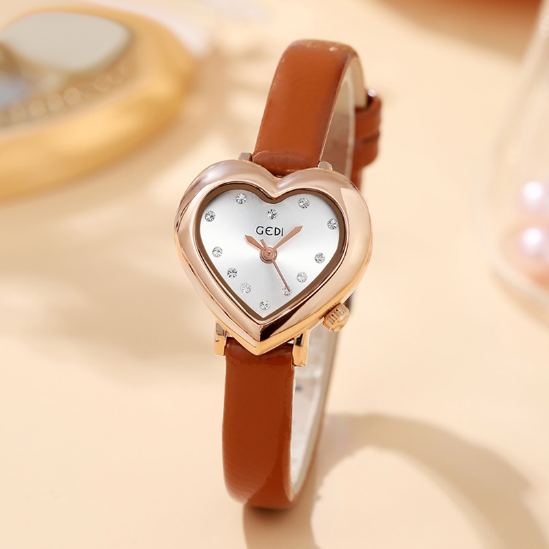 Montre Coeur Bracelet Cuir