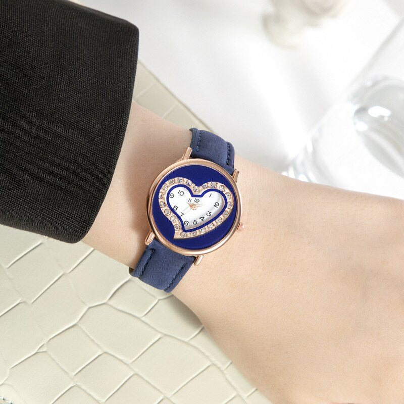 Montre Coeur Contour Cristal